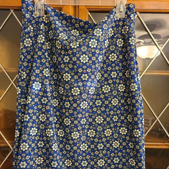 Lularoe Cassie skirt - NWOT - size 2XL - blue green & cream print - Picture 1 of 5